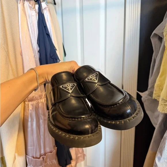 Prada Black Patent Leather women’s Loafers - Picture 3 of 14